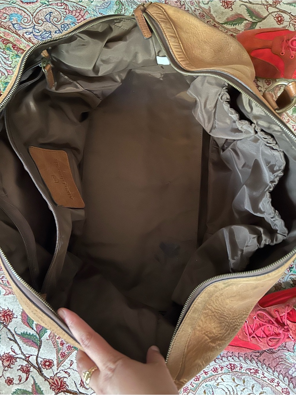 Allen Edmonds USA Made Brown Saddle Leather Weekend Duffle - Picture 6 of 8